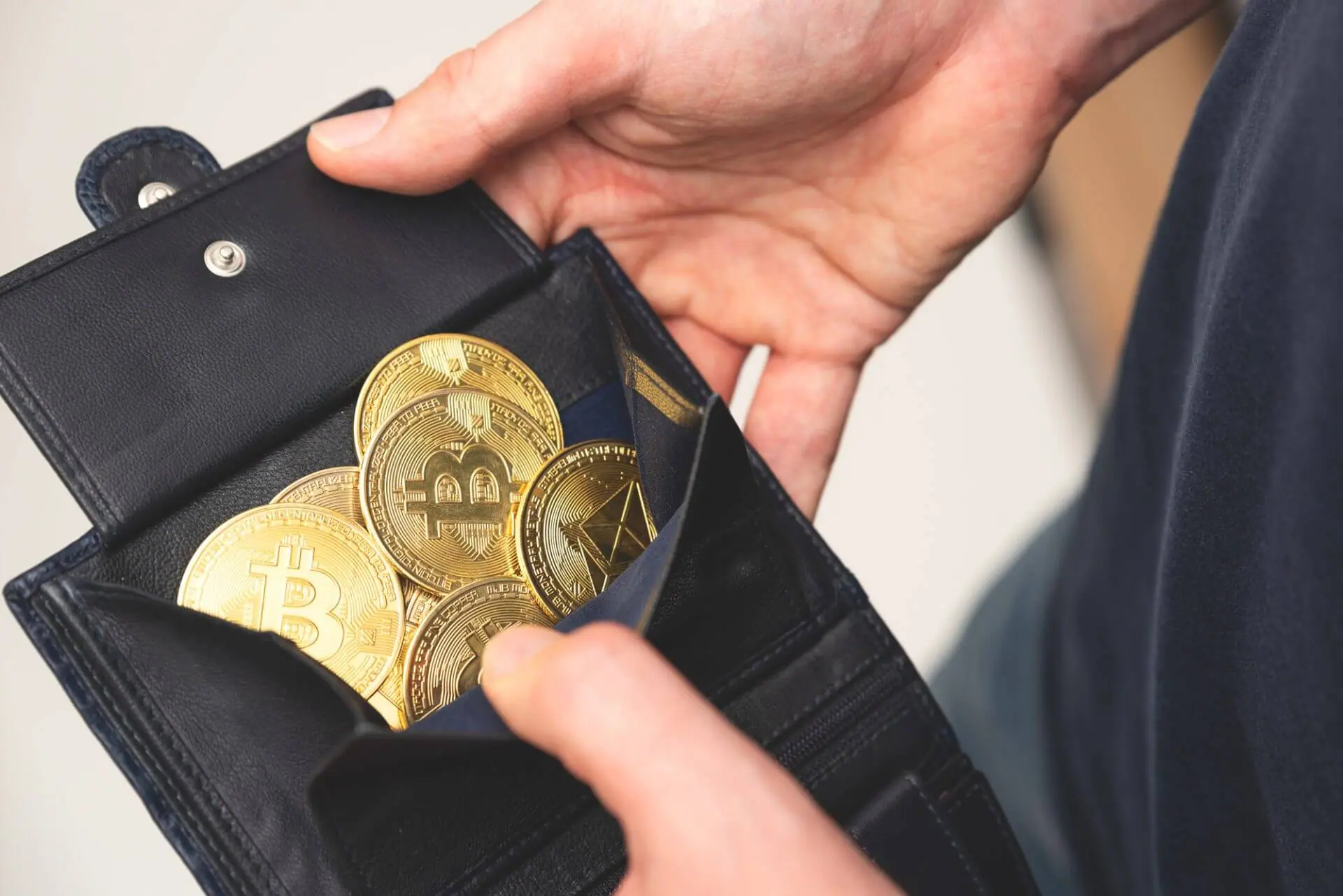 10,6 jaar oude Bitcoin wallet geactiveerd met $56 miljoen BTC