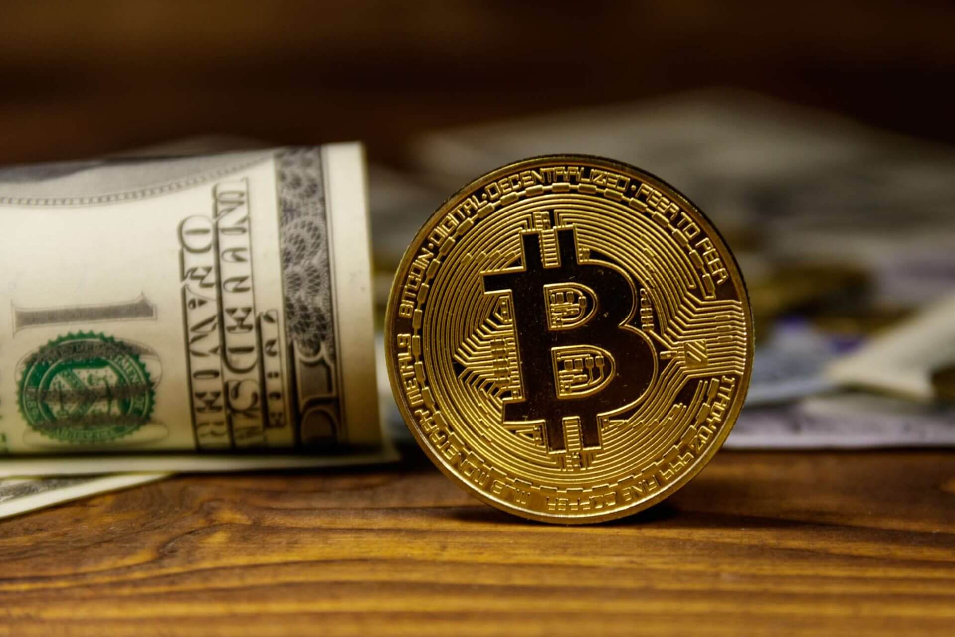 Cynthia Lummis: Bitcoin moet de dollar versterken